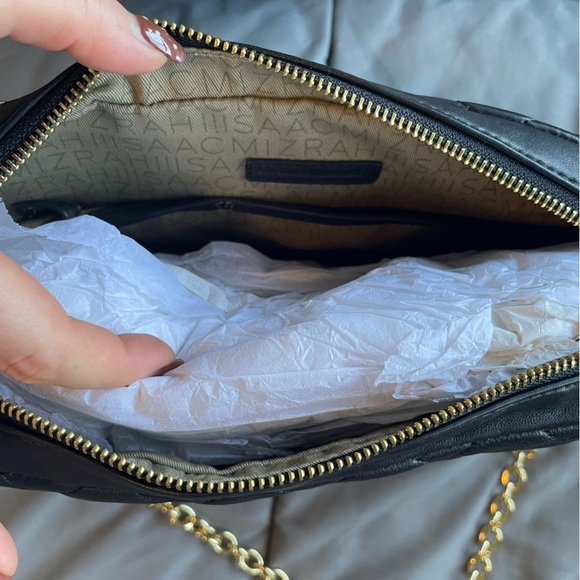 Isaac Mizrahi Black Quilted Shoulder Bag with Gold detailing - Picture 4 of 9